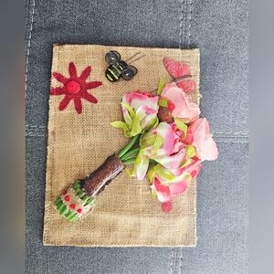 Floral Burlap Wall Art with Pink Flowers 9 1/4 × 7